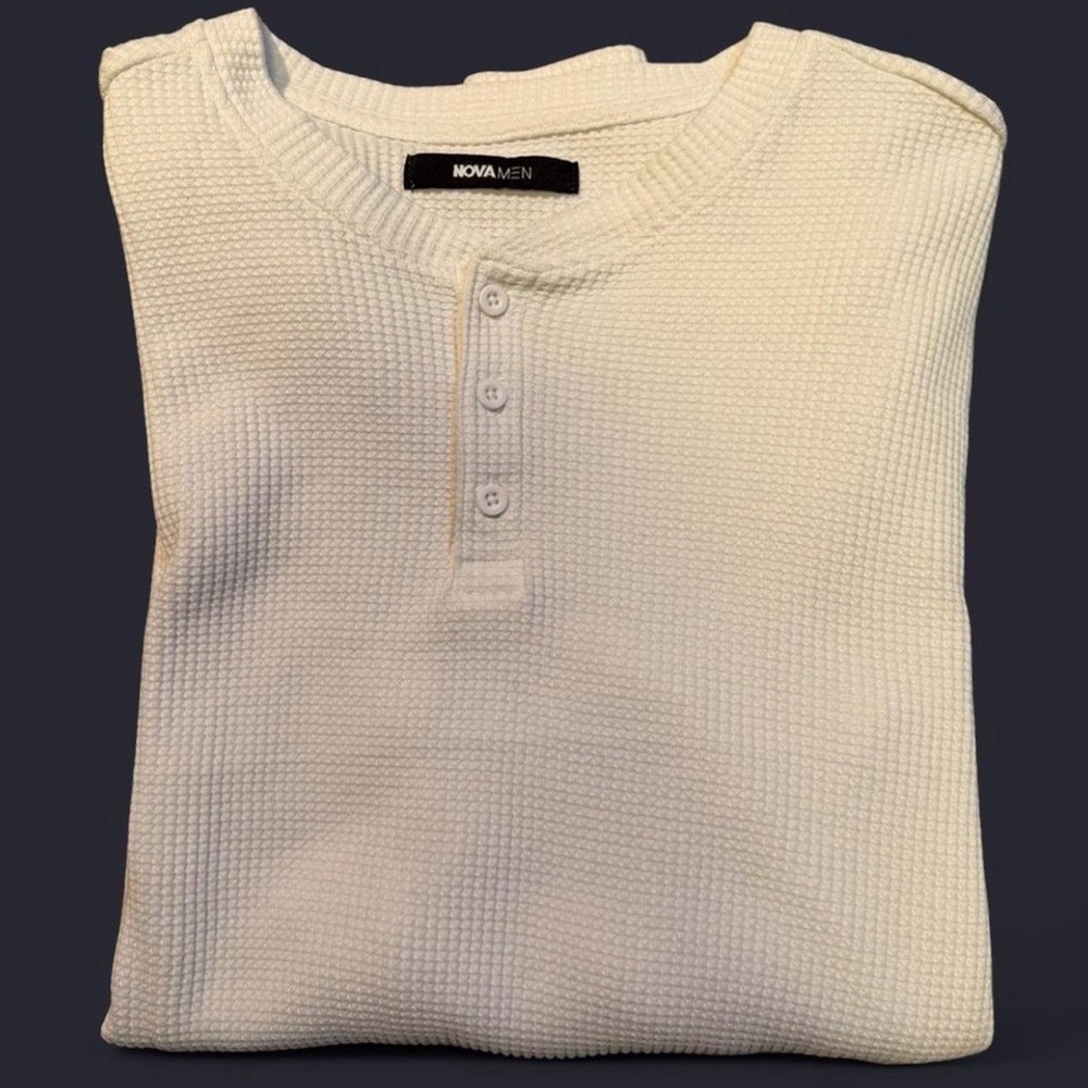 (SOLD) Fashion Nova Cream Long Sleeve Tee